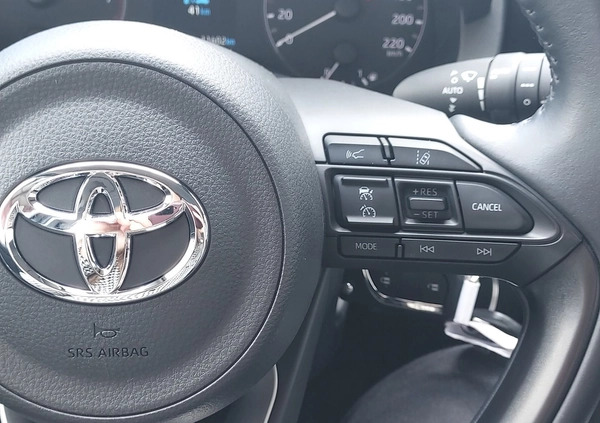 Toyota Yaris cena 72900 przebieg: 12000, rok produkcji 2023 z Lublin małe 211